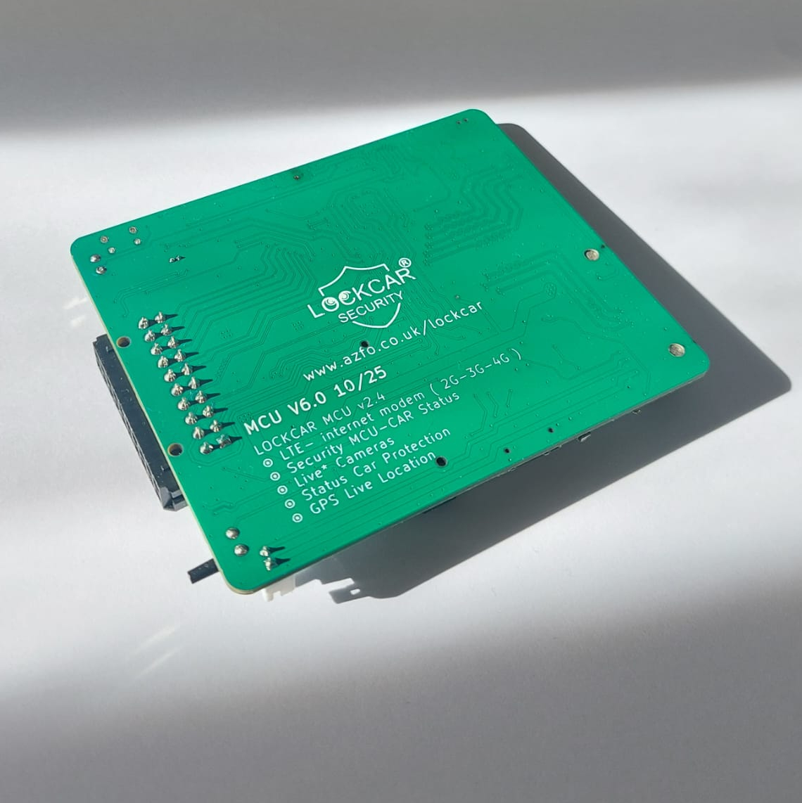 LockCar MCU hardware - security module with LTE modem and GPS